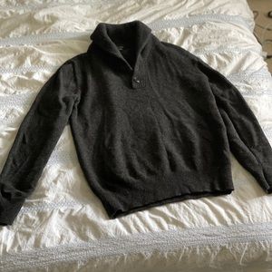 J crew men’s dark grey sweater